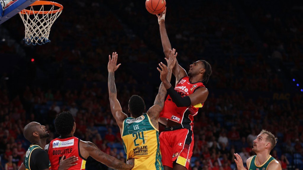 2024 Aggregate NBA Mock Draft: Top Centers