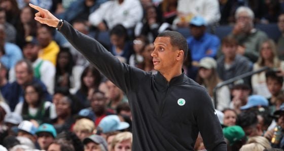 Mazzulla clarifies attempt to block Suns player’s shot after timeout