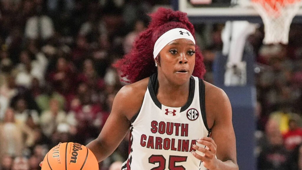 Watch: Raven Johnson hits clutch three vs. Indiana