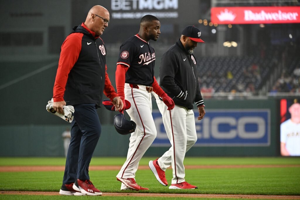 Victor Robles Suffers Left Hamstring Injury