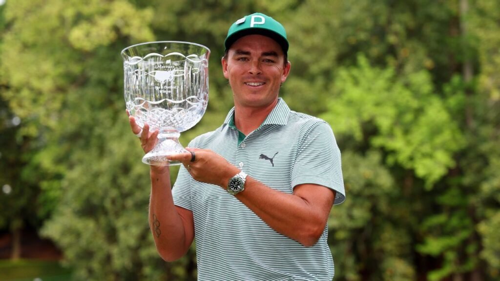 Fowler wins Par 3 Contest after 3-year absence from Masters